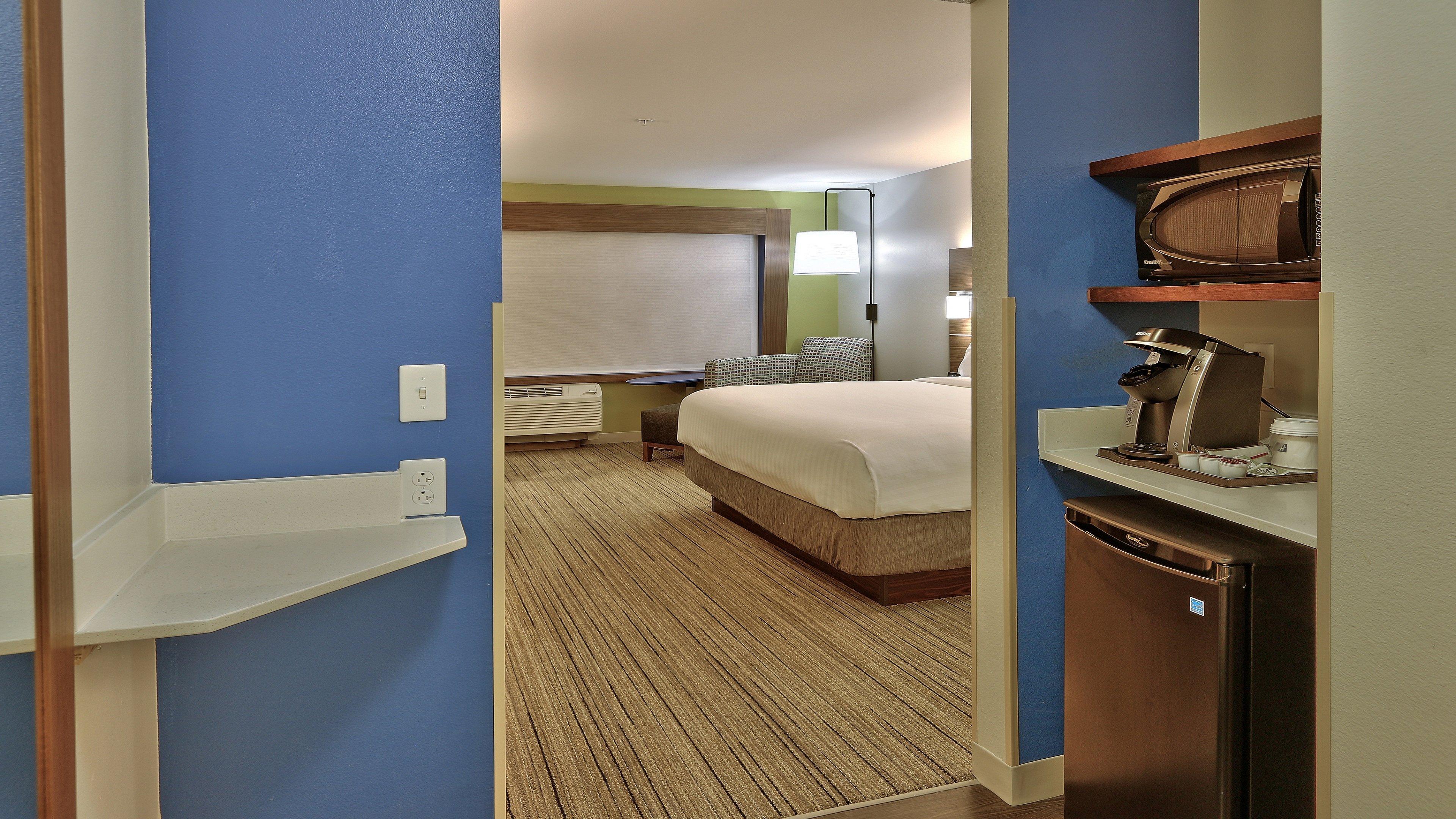 Holiday Inn Express & Suites Broomfield By Ihg Exterior photo